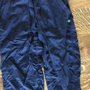 Lululemon cropped pants